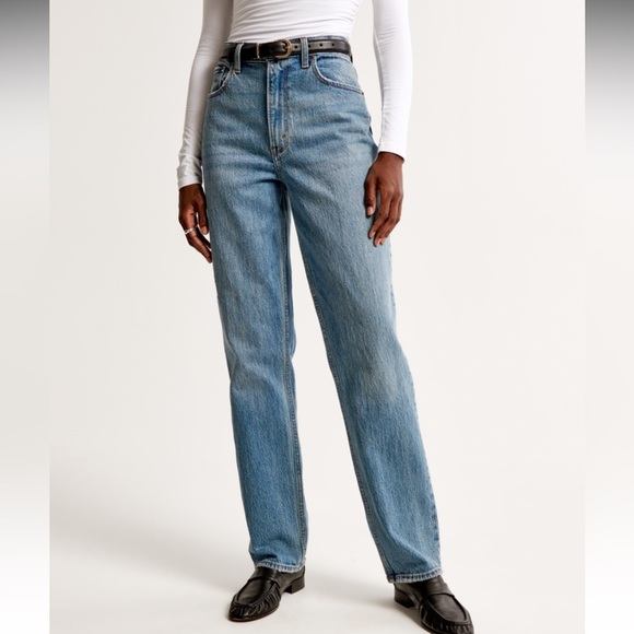 Abercrombie & Fitch The 90s Straight Ultra High Rise - Picture 2 of 13